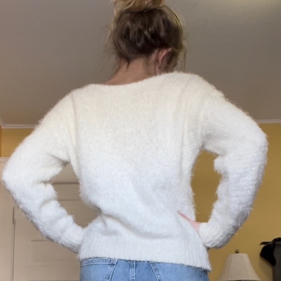 White Fuzzy BP sweater - Picture 6 of 6